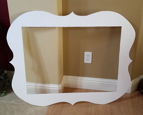 Easy Giant Foam Board Photo Frame Prop – Live Laugh Love to Craft Picture Frames For Parties, Foam Board Crafts, Photo Booth Picture Frames, Diy Photo Booth Backdrop, Party Photo Frame, Cute Picture Frames, Cadre Diy, Unique Picture Frames, How To Make Frames