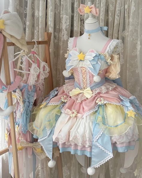 ✨✨Sweet Lolita outfit with star bowknot details, 3 colors available. 🛒👉Search 'F-C-L-027' on devilinspired.com #devilinspired #sweetoutfit #sweetlolitafashion #sweetfashion #lolitacoord #lolitafasion Star Outfit Ideas, Lolita Outfit, Lolita Outfits, Dress Design Drawing, Clothing Design Sketches, Kawaii Dress, Kawaii Fashion Outfits, Whimsical Fashion, Fashion Inspiration Design