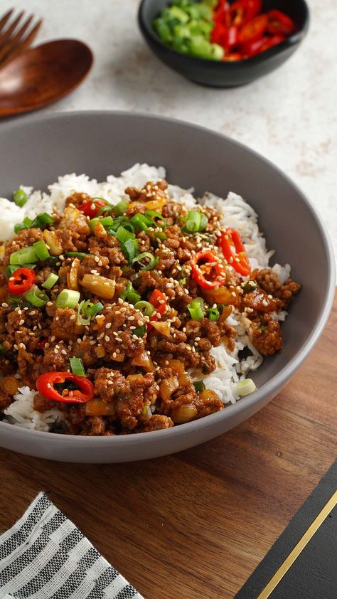 Ground Beef Spicy Recipes, Asian Beef And Rice Recipes, Rice Meat Recipes, Healthy Beef Minced Meat Recipes, Ground Beef Recipes Thai, Minced Meat Rice Recipes, Spicy Minced Beef Recipes, Rice With Beef Recipes, Pork And Beef Sausage Recipes