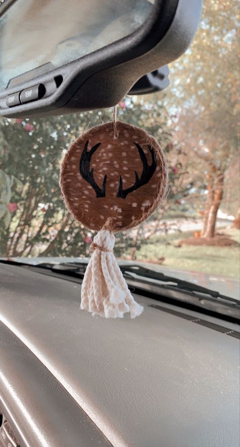 Adorable deer car charm perfect to add a little southern charm to your car! Western Car Charms, Cute Western Car Accessories, Country Car Accessories, Western Car Decor, Western Car Accessories, Car Monogram, Western Car, Car Deco, Cowgirl Accessories