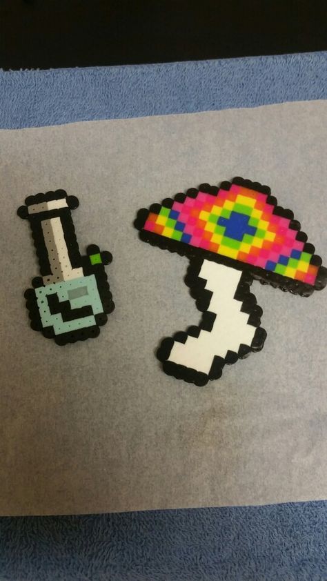 Perler Beads Ideas Mushroom, Pearl Bead Art Ideas, Mushroom Fuse Bead Patterns, Trippy Mushroom Perler Bead Patterns, Mushroom Perler Bead Patterns, Perler Bead Art Pattern, Aesthetic Perler Beads, Perler Bead Mushroom, Trippy Perler Bead Patterns