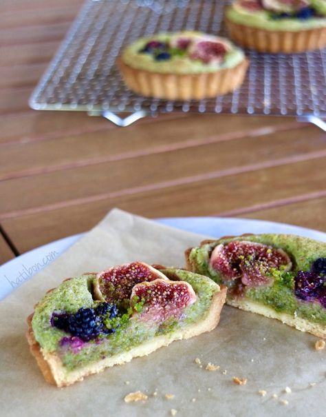 Pistachio Frangipane, Fig Season, Marzipan Cake, Frangipane Tart, Almond Paste, Recipes To Try, Baked Beans, Marzipan, So Delicious