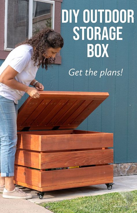 Easy wooden DIY outdoor storage box or bench for patio. Detailed how to build tutorial, plans and video. Outdoor toy storage idea #anikasdiylife Diy Outdoor Toys, Outdoor Toy Storage, Diy Outdoor Storage, Outdoor Storage Bench, Outdoor Box, Large Workshop, Diy Storage Boxes, Patio Storage, Wood Storage Box