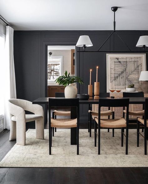 The Top Interior Design Trends You'll See in 2023 | The Everygirl Moody Dining Room, Black Dining Room Table, Dining Room Accent Wall, Dark Dining Room, Neutral Dining Room, Table With Chairs, Dining Room Accents, Transitional Dining Room, Dinning Room Design