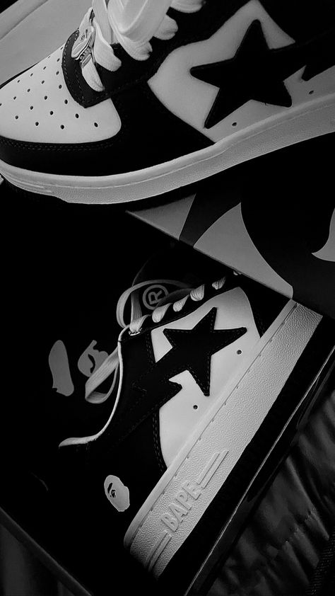 Bape Shoes Outfit, Bapesta Shoes, Bape Shoes, Pretty Sneakers, Shoes Wallpaper, Painted Canvas Shoes, Pretty Shoes Sneakers, Expensive Shoes, Kicks Shoes