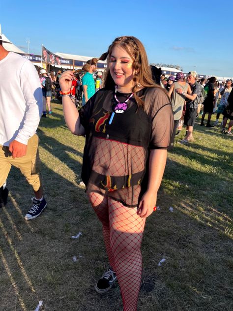 Rave Clothes Plus Size, Plus Size Rock Festival Outfit, Rave Outfits For Plus Size, Pride Outfits Plus Size, Edc Plus Size Outfits, Goth Rave Outfits Plus Size, Pride Outfit Ideas Plus Size, Plus Festival Outfit, Metal Festival Outfit Plus Size