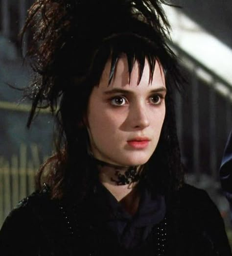 Beetlejuice 1988, Lydia Beetlejuice, Tim Burton Movies, Winona Forever, Beetlejuice Halloween, Childhood Crushes, Lydia Deetz, Beetle Juice, Beetlejuice Beetlejuice