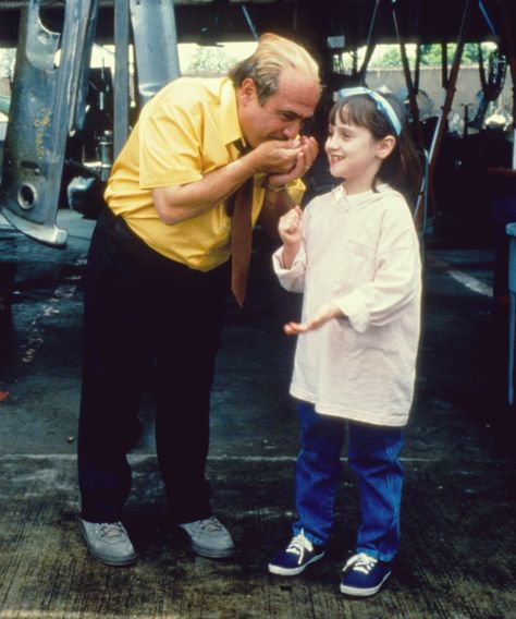 behind the scenes of Matilda Matilda 1996, Matilda Movie, Mara Wilson, Danny Devito, The Little Prince, Take Two, Scene Photo, Iconic Movies, Cultura Pop