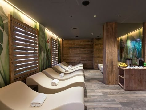 Spa Room Design, Spa Relaxation Room, Deco Spa, Massage Room Design, Luxury Spa Bathroom, Spa Luxe, Home Spa Room, Spa Bed, Spa Relaxation