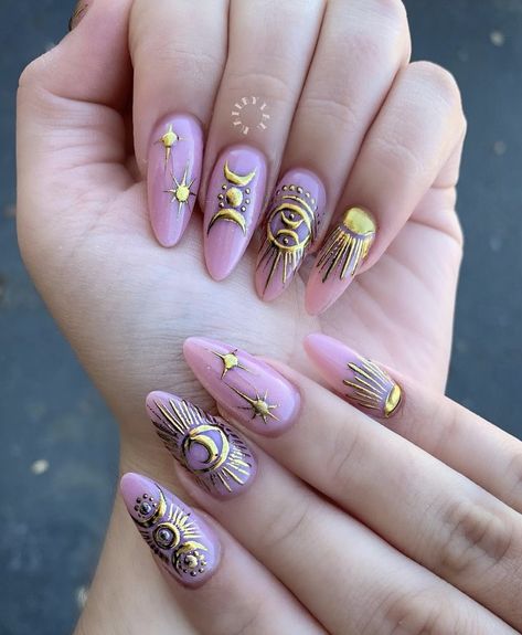 Gold Witchy Nails, Imbolc Nails, Witchy Summer Nails, Summer Witchy Nails, Wiccan Nails, Hippie Nails Boho, Evil Eye Nails Design, Tarot Nails, Aquarius Nails