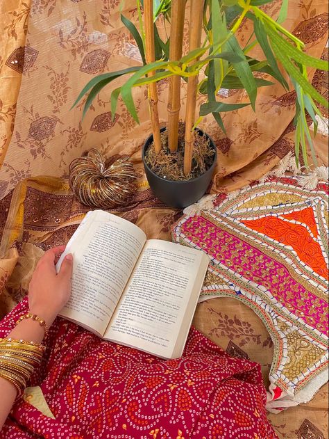 #desiaesthetic #Indianaesthetic #desi #gujju #saree #sareelove #aesthetic #backdrop #Oneindiangirl #chetanbhagat #Indian Gujrati Aesthetics, Gujju Aesthetic, Gujarati Aesthetic, Gujarat Aesthetic, Aesthetic Backdrop, Gujrati Wedding, Mehndi Night, Desi Aesthetic, Dark Romance Books