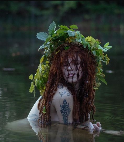 Swamp Aesthetic Witch, Swamp Hag Aesthetic, Bog Witch Aesthetic, Swamp Witch Aesthetic Fashion, Swamp Witch Costume, Swamp Woman, Swamp Witch Aesthetic, Swamp Core, Swamp Aesthetic