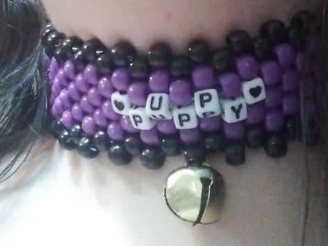 #Kandi  #cute choker #Kandichoker Lovejoy Kandi, Kandi Choker Tutorial, Kandi Collar, Kandi Choker, Hospitalcore Aesthetic, Scene Bracelets, Choker Diy, Kandi Cuff Patterns, Kandi Inspo