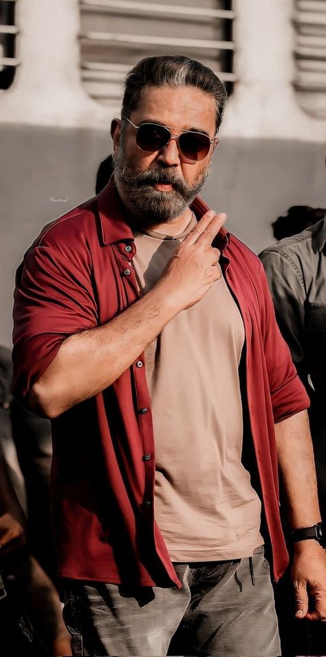 Kamal Hassan Kamal Haasan Vikram, Vikram Movie Images, Vikram Movie, Kamal Hassan, Movie Outfit, Kgf Photos Hd, Hd Photos Free Download, Kamal Haasan, Famous Indian Actors