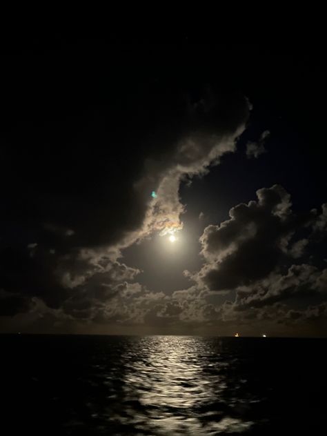 Moonlight On Beach, Moon By The Beach, Sea Moon Aesthetic, Moonlight On The Beach, Pyshic Aesthetic, Moon And Water Aesthetic, Night Water Aesthetic, Edinburgh At Night, Nighttime Beach Aesthetic