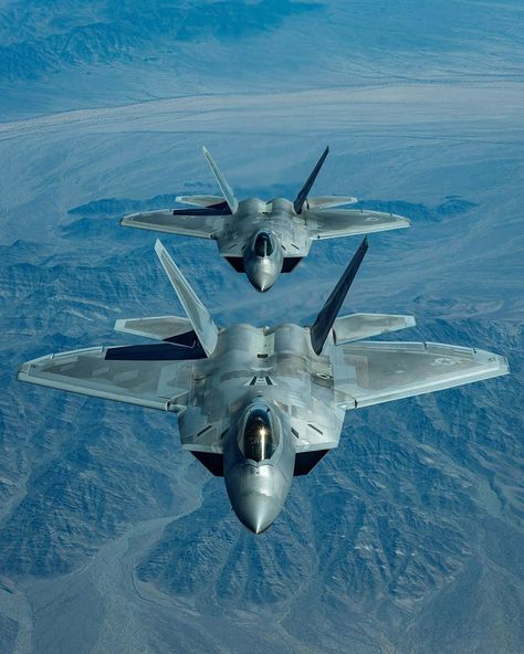 Photo Avion, Fighter Planes Jets, Jet Fighter Pilot, F 22 Raptor, Stealth Aircraft, Us Military Aircraft, F22 Raptor, Airplane Fighter, Air Fighter