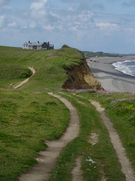 wanderthewood: Cliff path near Weybourne, Norfolk, England by Saturdaywalker on Flickr Hand Outstretched, British Coastline, Nature Countryside, Norfolk Uk, North Norfolk, Norfolk England, Norfolk Coast, Norwich Norfolk, Visiting England