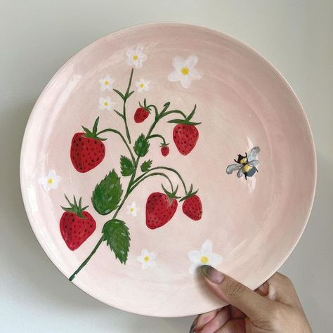 pottery painting • Instagram Pottery Painting Strawberries, Girly Pottery Painting, Pottery Painting Ideas Fall, Strawberry Pottery Painting, Fall Pottery Painting Ideas, Nyc Trip, Pottery Painting, Art