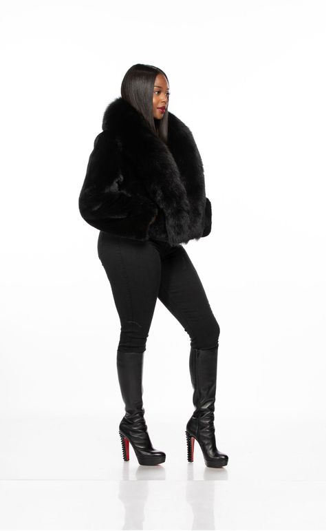 Black Fur Coat Outfit, Olivia Culpo Style, Barbie Closet, Fur Coat Outfit, Fox Collar, Black Fur Coat, Mink Jacket, Fall Winter Coat, Colorado Winter