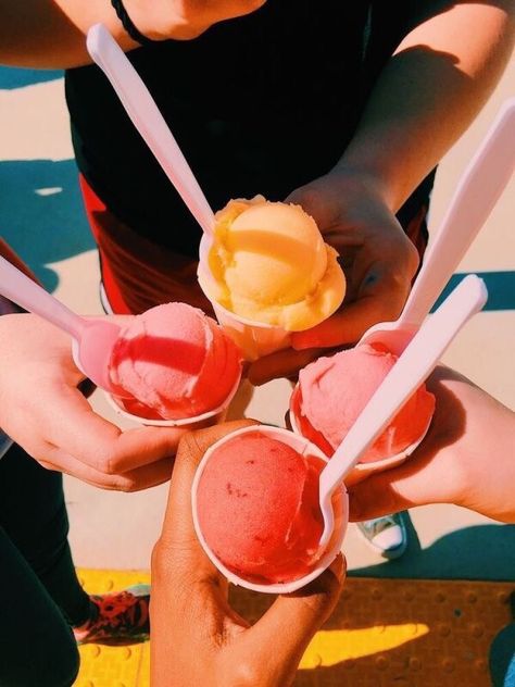 VSCO - happiivibes Ice Cream Cones, Summer Goals, Summer Plans, Garden Care, Summer Pictures, Aesthetic Food, Summer Aesthetic, Good Eats, Granola