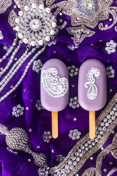 Eid Cookies, Mehndi Party, Chocolate Covered Treats, Indian Wedding Cakes, Fusion Wedding, Lavender Wedding, Asian Wedding, Cakepops, Pretty Cakes