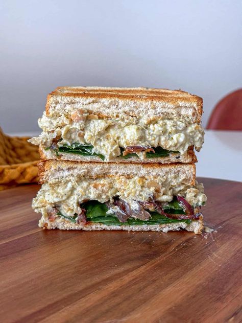 Caramelized Onion Chickpea Salad Sandwich | Tisha's Veggie Eats Chickpea Sandwich Recipes, Classic Tuna Salad Sandwich, Legume Recipes, Chickpea Sandwich, Classic Tuna Salad, Chickpea Salad Sandwich, Lemon Pesto, Tuna Salad Sandwich, Onion Jam