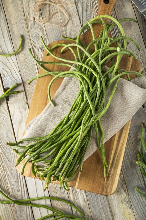 Yard Long Beans, Chinese Long Beans, Eggplant Seeds, Dark Green Vegetables, Long Beans, Kitchen Basics, Asparagus Beans, Chinese Vegetables, Long Bean