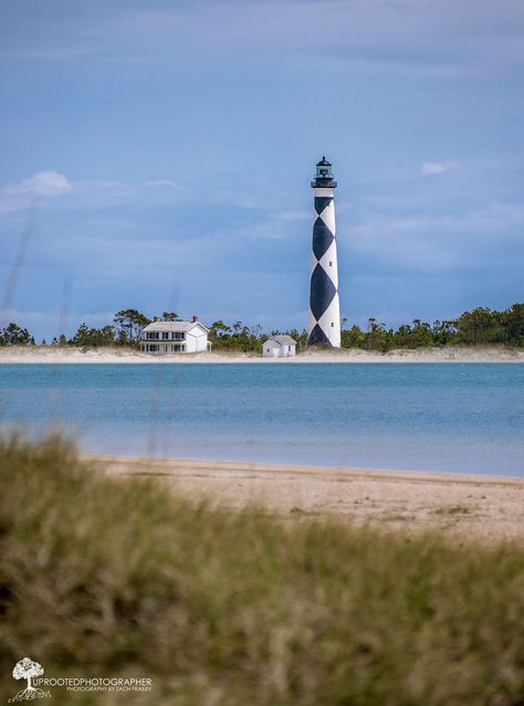 Cape Lookout Lighthouse, Nc Lighthouses, North Carolina Lighthouses, Lighthouse Drawing, Magic Light, Baby Beach, Garth Brooks, Domain Hosting, Ft Lauderdale