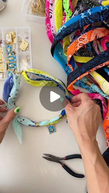 Bonk Ibiza Jewelry on Instagram: "Preparing new bandana necklaces in amazing new colors, they will be available online tomorrow! 🛍️🛒🌸" Fabric Necklace Diy, Hippie Bandana, Bandana Necklace, Bandana Diy, Bandana Crafts, Bandanas Diy, Charm Bar, Christmas Stocking Pattern, Stocking Pattern