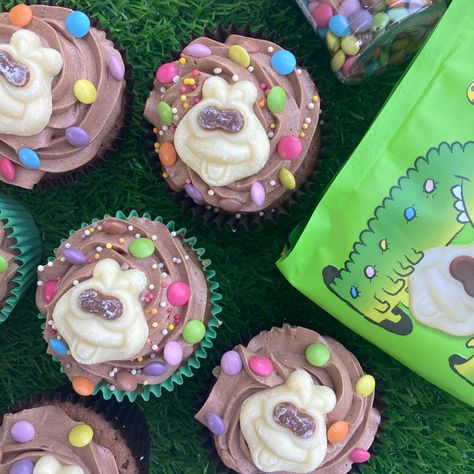 Chocolate cupcakes with chocolate buttercream, decorated with hundreds&thousands sprinkles, mini smarties and a chocolate colin the caterpillar face! ♥️ Caterpillar Cupcake Cake, Colin The Caterpillar Cake Recipe, Collin The Caterpillar Cake, Funfetti Easter Nest Cupcake Cones, Colin The Caterpillar, Cadbury Mini Egg Cupcakes, Chocolate Buttercream, Chocolate Cupcakes, Caterpillar