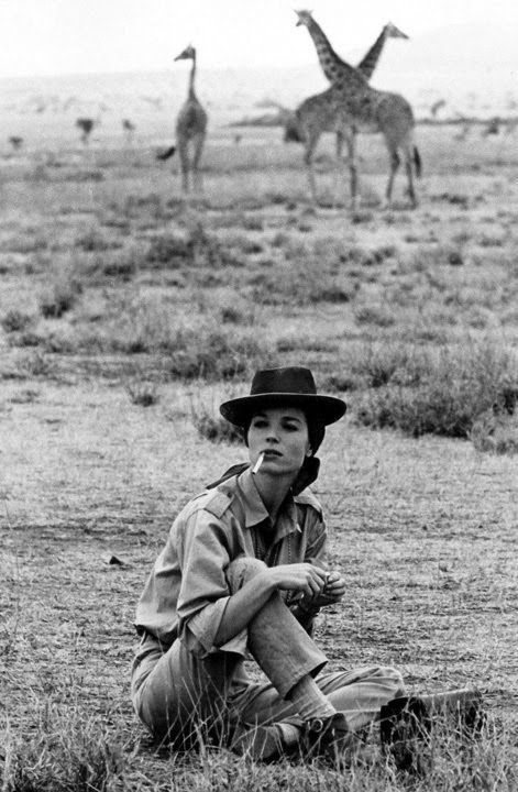 laclaes: Elsa Martinelli. (via Bloglovin.com ) Safari Style Fashion, Out Of Africa Style, Elsa Martinelli, Safari Outfit, A Well Traveled Woman, Africa Wedding, Safari Outfits, Africa Trip, Vintage Safari