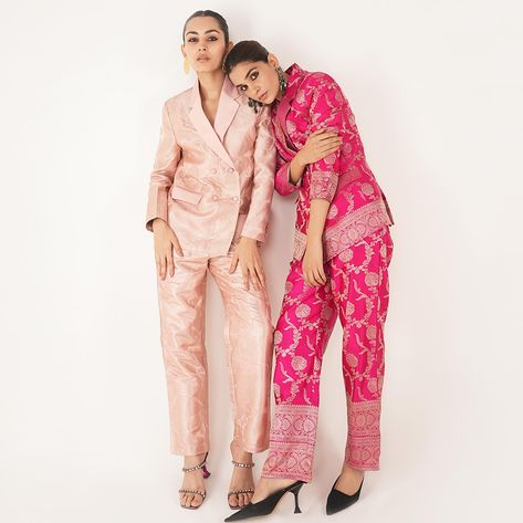 Besties in Silk Sets by Shriya Singhi from NAVAA 🫶 [ silk sets, co-ord, pantsuit, Indian, south Asian, indo western, south Asian designers, Banarsi silk] Indian Pantsuit, Indian Co Ord Set, Banarasi Outfits, Asian Designers, Silk Set, Indo Western, South Asian, Co Ord Set, Designer Wear