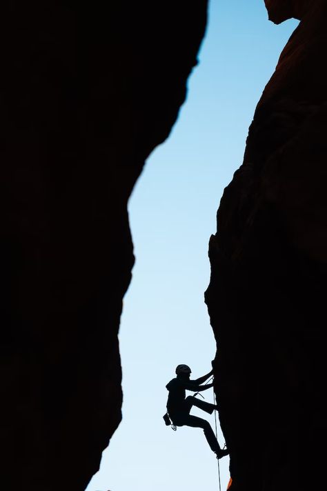 Mountain Climbing Aesthetic, Climbing Aesthetic, Climb Mountain, Mountains Aesthetic, Creative Commons Images, Mountain Pictures, Do It Now, Mountain Photos, Mountain Climbers