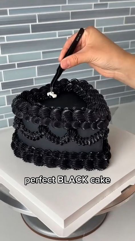 Heart cake decorating ideas | Heart cake decorating ideas 🖤❤️💚 | By Sweet Pie Essen, Black Heart Wedding Cake, Black Heart Shaped Birthday Cake, Black Vintage Heart Cake, Black Heart Cake With Glitter, Black And White Heart Cake, Scorpio Heart Cake, Black Heart Shaped Cake, Heart Cakes Ideas