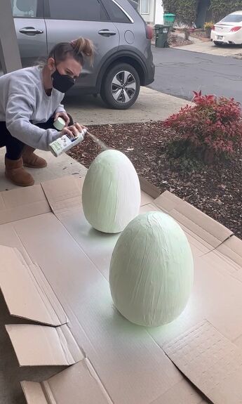 Let’s get ready for Easter with these DIY Giant Porch Easter Eggs! I saw these in the Grandin Road catalog and my jaw about hit the floor when I saw the price. They are ON SALE right now and STILL $230+, and that doesn’t include the almost $30 shipping charge. No thank you!(You can shop all the materials for this project on my blog, I always appreciate you shopping through my links as it helps support my family so I can continue providing amazing content for you!) So I set out to cre… Big Egg Diy, Spring Decorations Outdoor, Front Yard Easter Decor, Diy Outdoor Home Decor, Large Outdoor Easter Eggs, Outside Easter Decorations Yards, Easter Egg Tree Outdoor, Diy Outside Easter Decorations, Easter Outdoor Decorations Diy