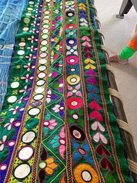 Gujrat Embroidery Motifs, Embroidery Traditional, Seed Bead Bracelet Patterns, Kutch Work Designs, Heirloom Traditions, School Images, Kutch Work, Embroidery On Kurtis, Flower Drawing Design