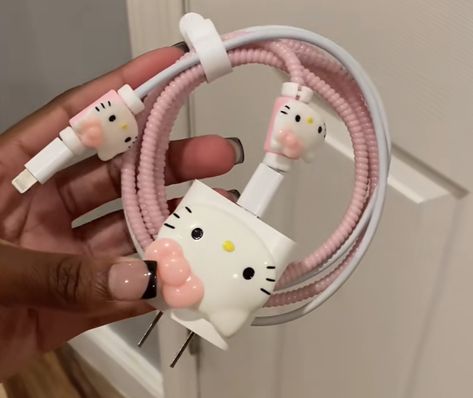 Hello Kitty Charger, Pink Kitty, Hello Kitty Rooms, Kitty Clothes, Charmmy Kitty, Hello Kitty Clothes, Hello Kitty Aesthetic, Hello Kitty Accessories, Hello Kit