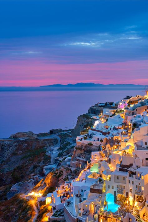 Santorini, Nature, Oia Greece, Pretty Landscapes, Beautiful Places To Travel, Greece Travel, Tourist Destinations, Travel Aesthetic, Dream Vacations