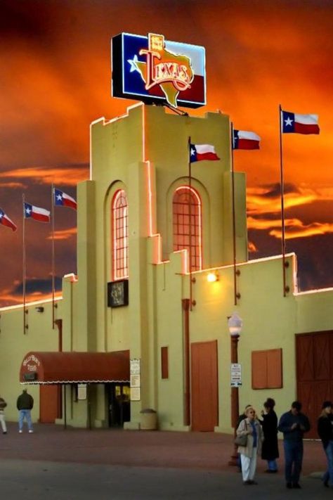 Billy Bob's Honky Tonk  Fort Worth, TX Randy Pavilch took me here Fort Worth Stockyards, Only In Texas, Texas Places, Texas Forever, Loving Texas, Texas Girl, Texas History, Bull Riding, Honky Tonk