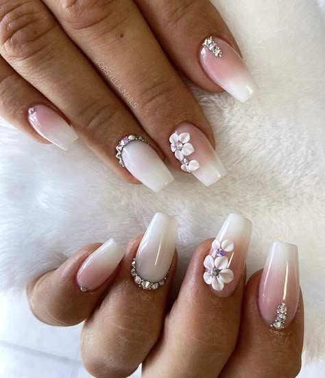 Acrylic Nail Designs Coffin, Wedding Acrylic Nails, Elegant Touch Nails, Bridal Nails Designs, Wedding Nail Art Design, Bridal Nail Art, Tie Dye Nails, Finger Nail Art, Nails Design With Rhinestones