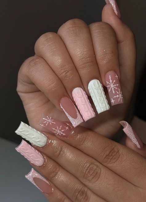 Nail Inspo Acrylic Winter, Nails Acrylic Classy Elegant, Birthday Winter Nails, Pink Winter Acrylic Nails, Baddie Nail Sets, Pink Christmas Acrylic Nails, Christmas Nails Pink And White, Winter Nails Square Short, White Sweater Nails