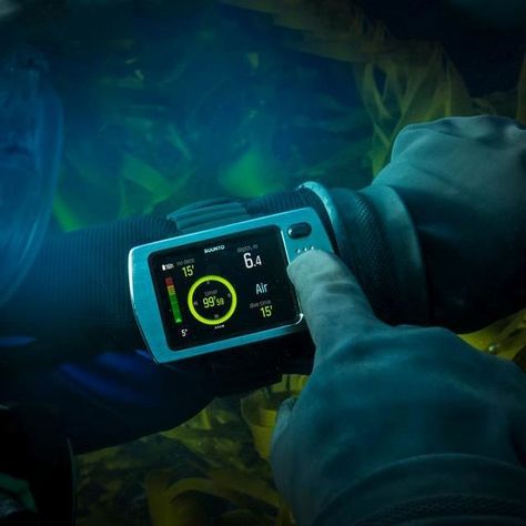 EON Steel Dive Computer by Suunto #Computer, #Dive, #Durable, #Steel, #Waterproof Scuba Bcd, Diving Regulator, Wearable Computer, Awesome Gadgets, Scuba Tank, Breathing Underwater, Dive Computers, Scuba Diving Equipment, Deep Diving