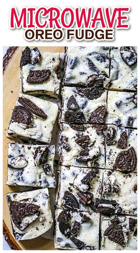 This amazing Oreo Fudge has only 3 ingredients and it's super easy to whip up in just a few minutes!  What could be better than a simple creamy white chocolate fudge plenteous with our favorite cookies, OREOS included in every luxurious bite! #oreo #oreofudge #fudge #sweetened condensed milk Marshmallow Desserts, Fudge Dessert, Condensed Milk Cookies, Oreo Dessert Recipes, Fudge Flavors, White Chocolate Fudge, Oreo Fudge, Vanilla Fudge, Oreo Recipes