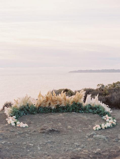 Unique elopement on the California coast, set on a secluded clifftop with the ocean waves crashing below. Wedding Arch Diy, Elopement Decor, Ceremony Readings, Cliffside Wedding, Wedding Ceremony Readings, Church Wedding Flowers, Wedding Arbors, Boho Beach Wedding, Elopement Ceremony