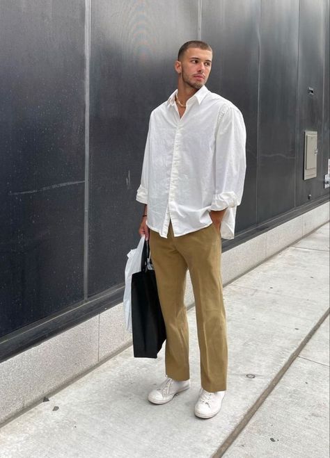 Mens Fashion 2023 Streetwear, White Button Down Shirt Outfit Men, Summer Business Casual Outfits Men, Mens Business Casual Outfits Summer, Outfits Hombre Elegante Casual, Business Casual Street Style, Oversized Tshirt Outfit Men, Boyfriend Outfit, Minimalist Fashion Men