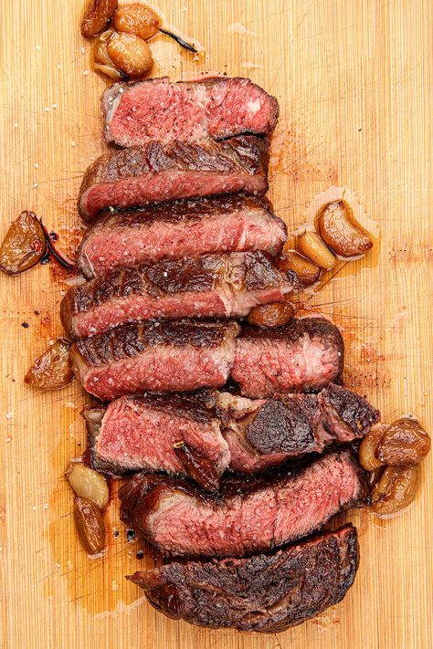 Perfect Steak Doneness: Mastering Medium Rare Steak - Clove and Cumin Steak Medium Rare, Perfect Medium Rare Steak, Steak Medium, Steak Temperature, Best Cut Of Steak, Steak Doneness, Medium Rare Steak, Ny Strip Steak, Meal Planning Menus