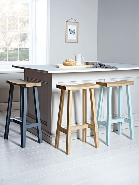 Breakfast Bar Stools, Oak Stool, Modern Appliances, Cabinetry Design, Design Remodel, Kitchen Stools, Fine Furniture, Kitchen Counter, Kitchen Countertops