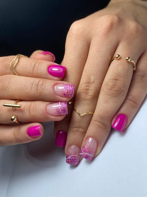 Uñas color fucsia brillo cortas y delicadas Uñas Color Magenta, Color Fucsia, Barbie Girl, Cute Nails, Manicure, Nail Art, Nails, Makeup, Quick Saves