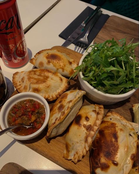 Food In Argentina, Argentinean Food, Hispanic Food Authentic, Uruguay Aesthetic, Buenos Aires Food, Uruguay Food, Argentine Food, Flag Argentina, Uruguay Flag