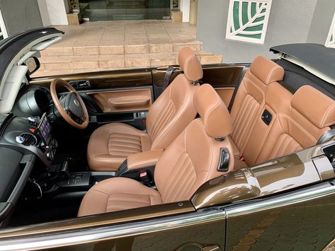 Volkswagen Beetle Inside, Volkswagen Bug Interior, Volkswagen Beetle Interior, Volkswagen New Beetle, Vintage Volkswagen, Life Vision, New Beetle, Rx 7, Classy Cars